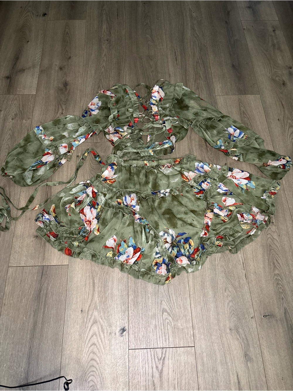Olive Green Floral Ruffle Two-Piece Set - Picture 3 of 9